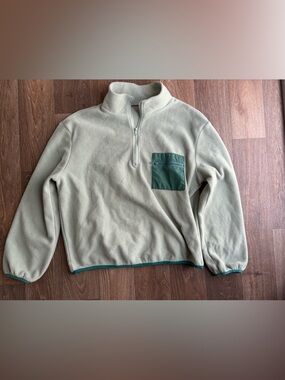 Women’s Light Olive Fleece Pullover with Chest Pocket